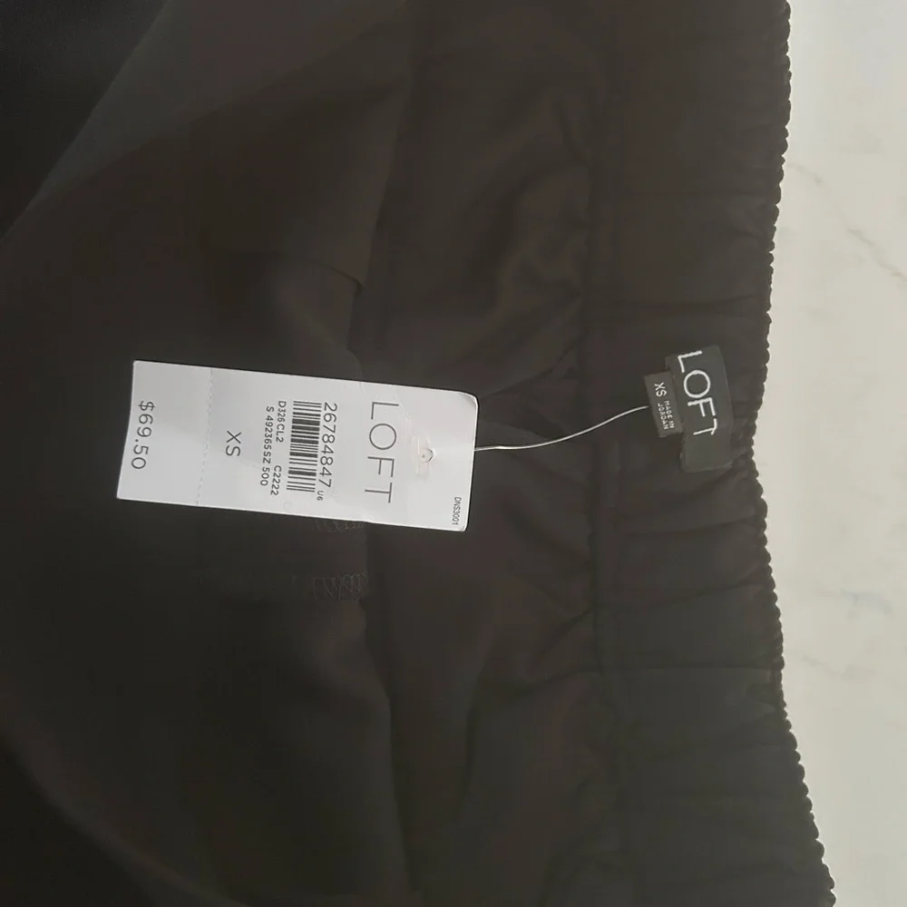 Loft Black Elastic Waist Pants - Picture 3 of 3